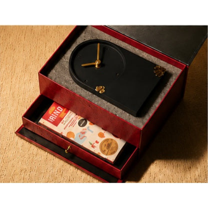 Arch Essentials Box — details and available finishes